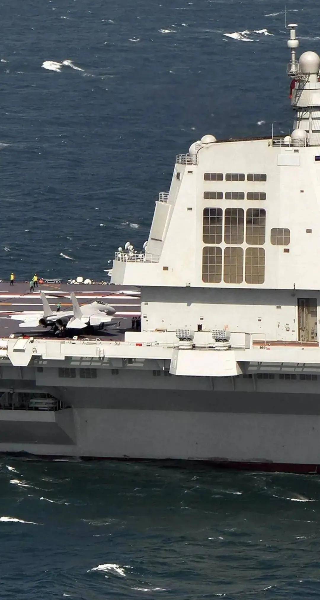 “福建”舰惊现神秘设备:堂堂航空母舰<strong></p>
<p>币安binance</strong>,安装鱼雷发射管想干啥?