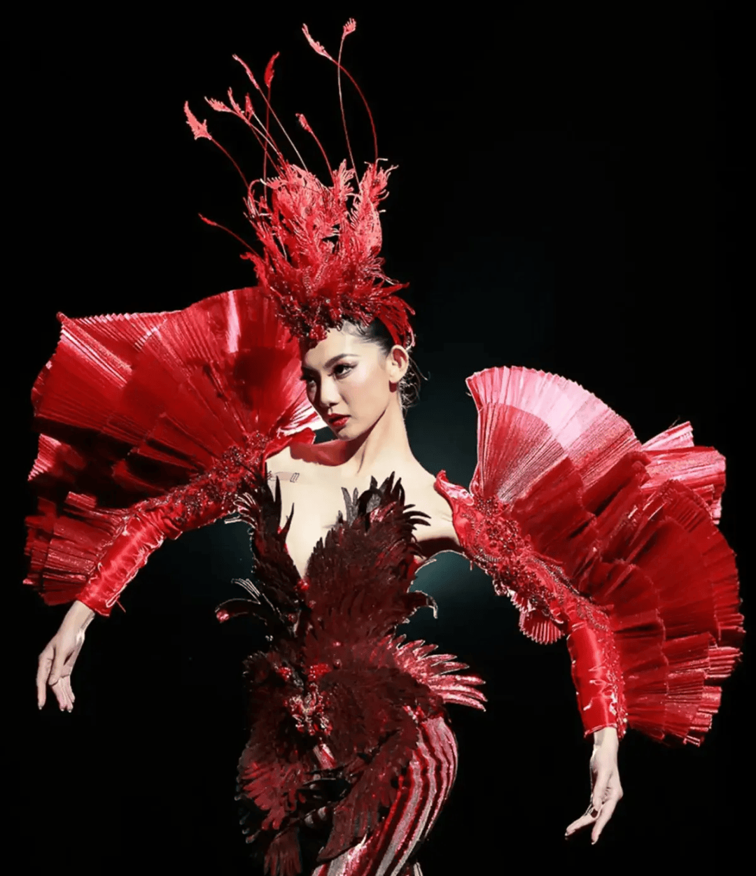 环球小姐决赛成“动物开会”<strong></p>
<p>币安binance</strong>?冠军被羞辱又深陷暗箱丑闻