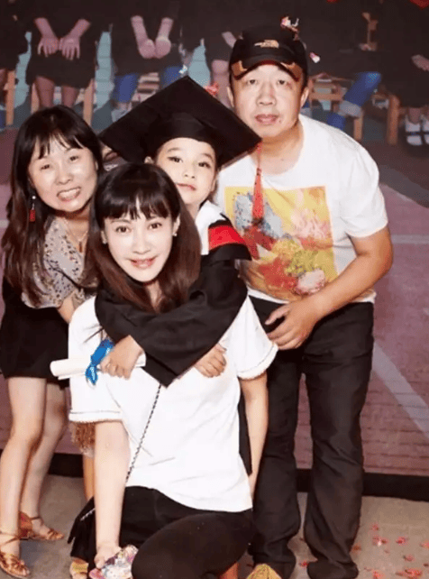 考古|杨雪女儿为妈妈拍站姐图<strong></p>
<p>binance交易所</strong>,颜值重现“江玉燕”,最美反派还是个宝藏女神!