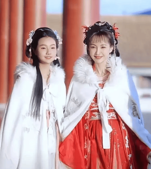 考古|杨雪女儿为妈妈拍站姐图<strong></p>
<p>binance交易所</strong>,颜值重现“江玉燕”,最美反派还是个宝藏女神!