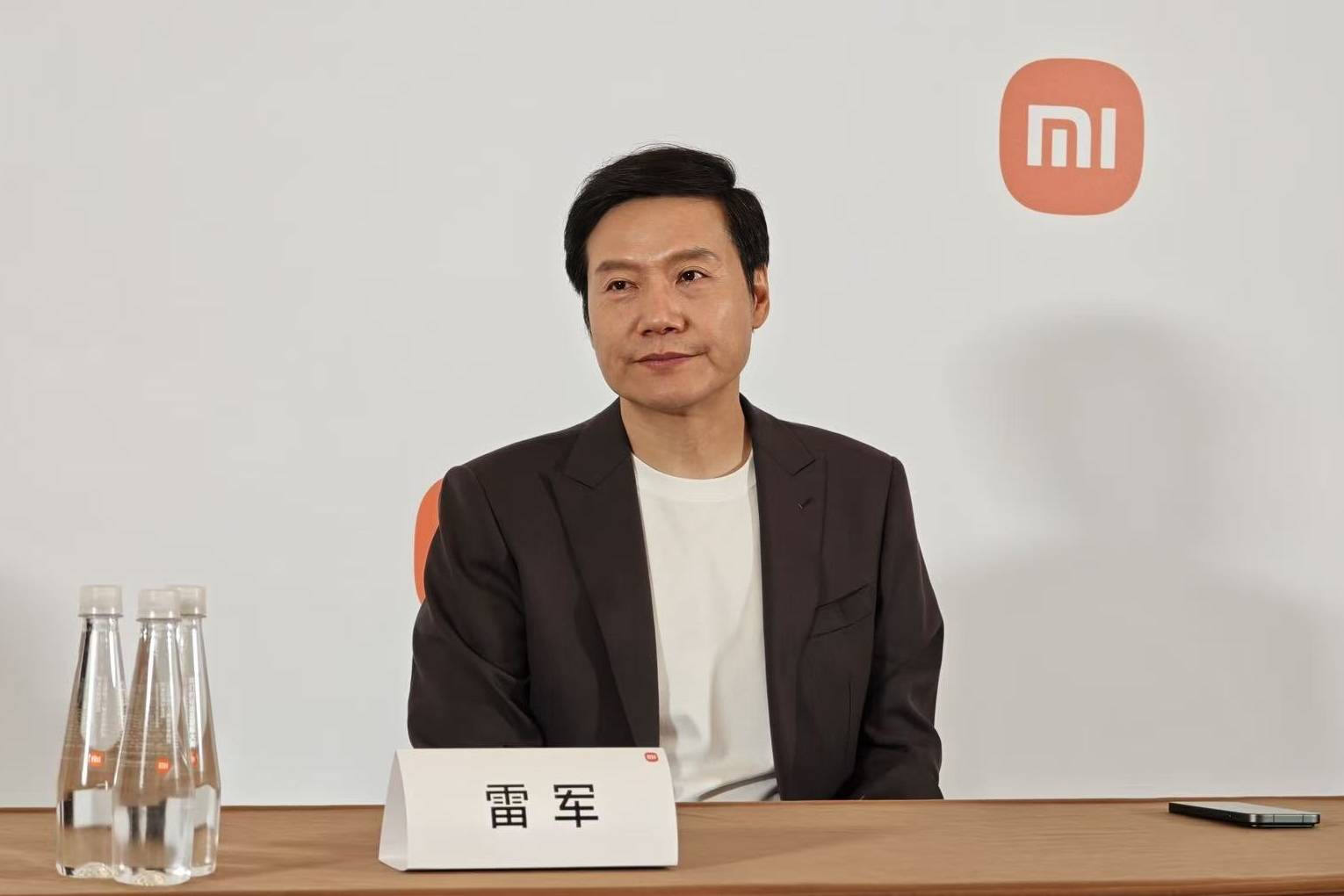 雷军宣布1亿港元增持后<strong></p>
<p>binance交易所</strong>,小米港股美股迎来上涨