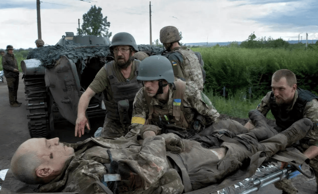 乌克兰败局已定?前线已经大崩溃<strong></p>
<p>bnb价格</strong>,乌军精锐爆料:新兵练两天就上战场!