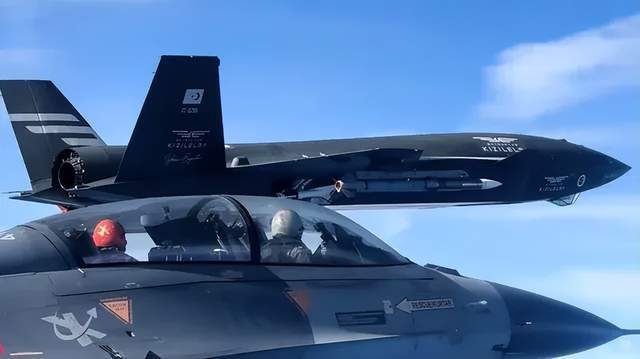 我们落后了?土耳其完成“世界首次无人机发射空空弹”<strong></p>
<p>eos币</strong>,性能如何