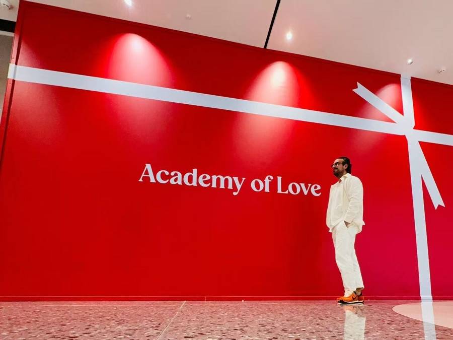 法国人在上海开店<strong></p>
<p>Sol</strong>,只卖白色衣服竟然火了丨上海滩上洋掌柜