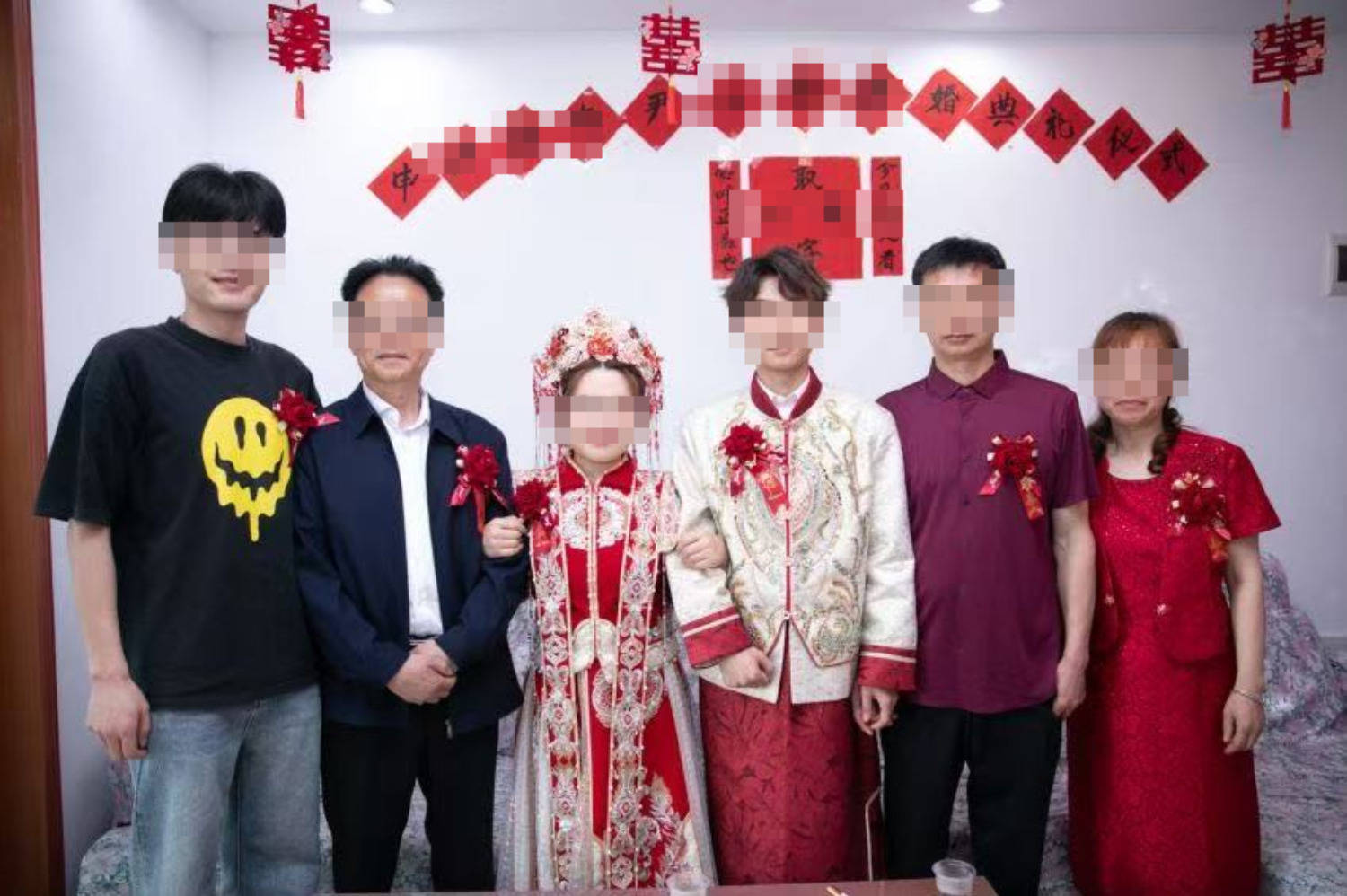 租别墅造假存单雇演员扮父母<strong></p>
<p>sol价格</strong>,湖北小伙被骗婚案一审宣判:被告人犯诈骗罪获刑四年半