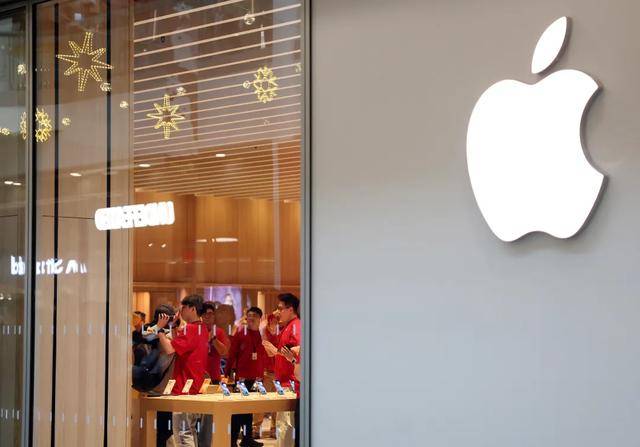 开售不到3个月<strong></p>
<p>sol价格</strong>,苹果手机的价格撑不住了