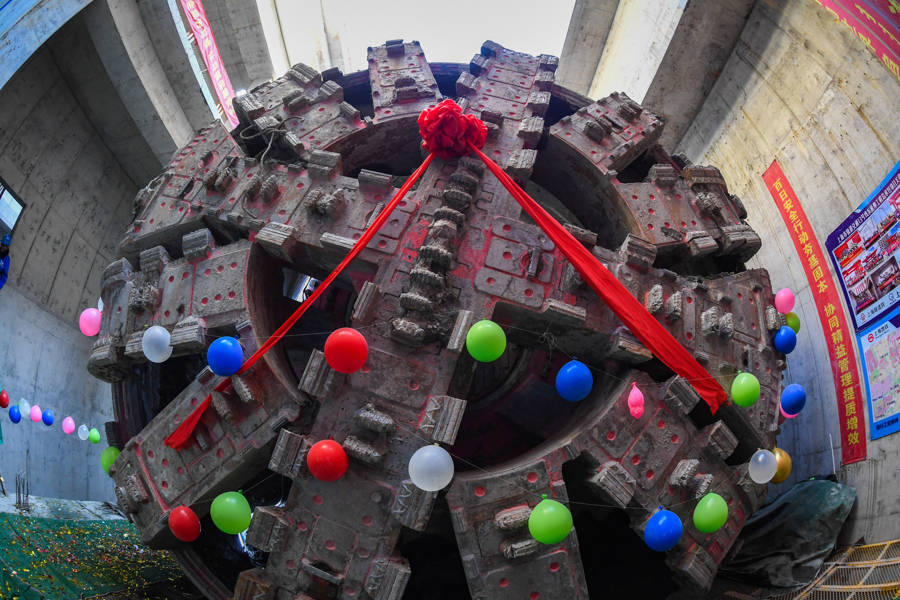 轨交13号线东延伸全线区间隧道顺利贯通<strong></p>
<p>usdc</strong>，所有车站主体结构封顶