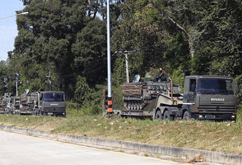 柬埔寨伤亡700人,中企援建大桥被炸!泰国中械军大获全胜,大批导弹成战利品