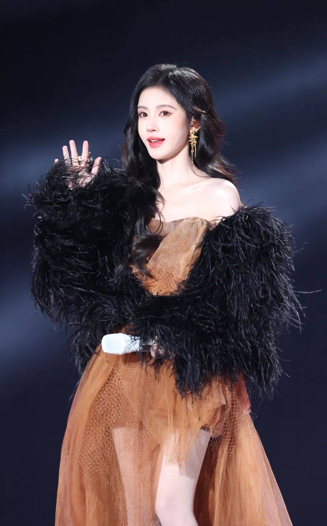 丝芭传媒称鞠婧祎多次编造谎言<strong></p>
<p>xlm币</strong>,“涉嫌严重经济犯罪”,将择日全网公开实名举报