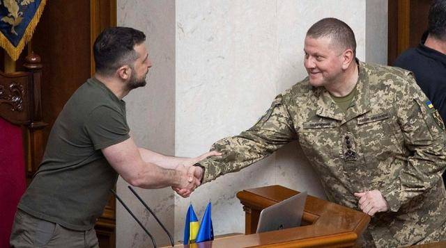 乌军前总司令警告:一旦俄乌冲突结束<strong></p>
<p>xlm币</strong>,乌克兰还有一场内战要打