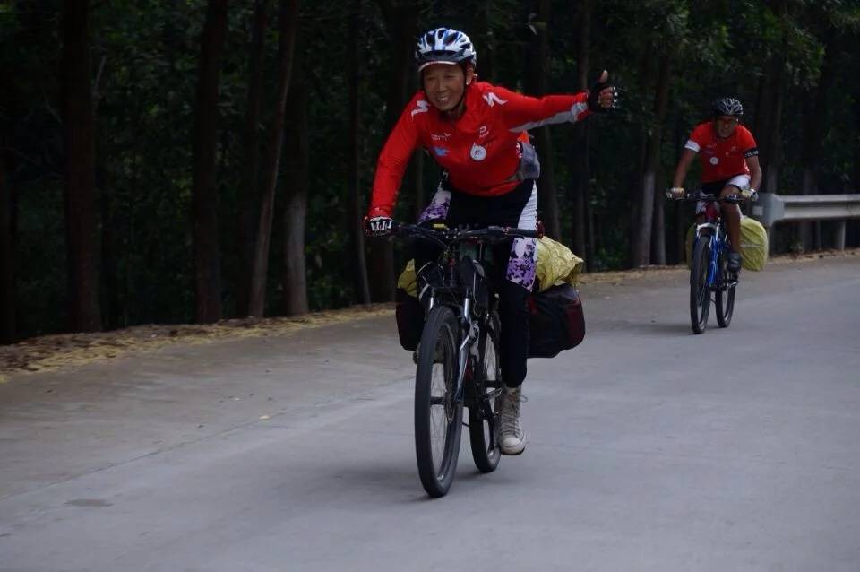 71岁奶奶获健美比赛冠军：被儿媳夸偶像<strong></p>
<p>xmr币</strong>，无视“老了就在家等死”的言论