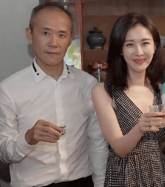 田朴珺否认和王石离婚