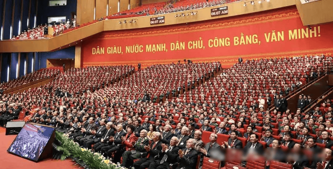 越南领导人在大会上下死令<strong></p>
<p>白银现货平台</strong>，必须追赶上中国，只许成功不许失败