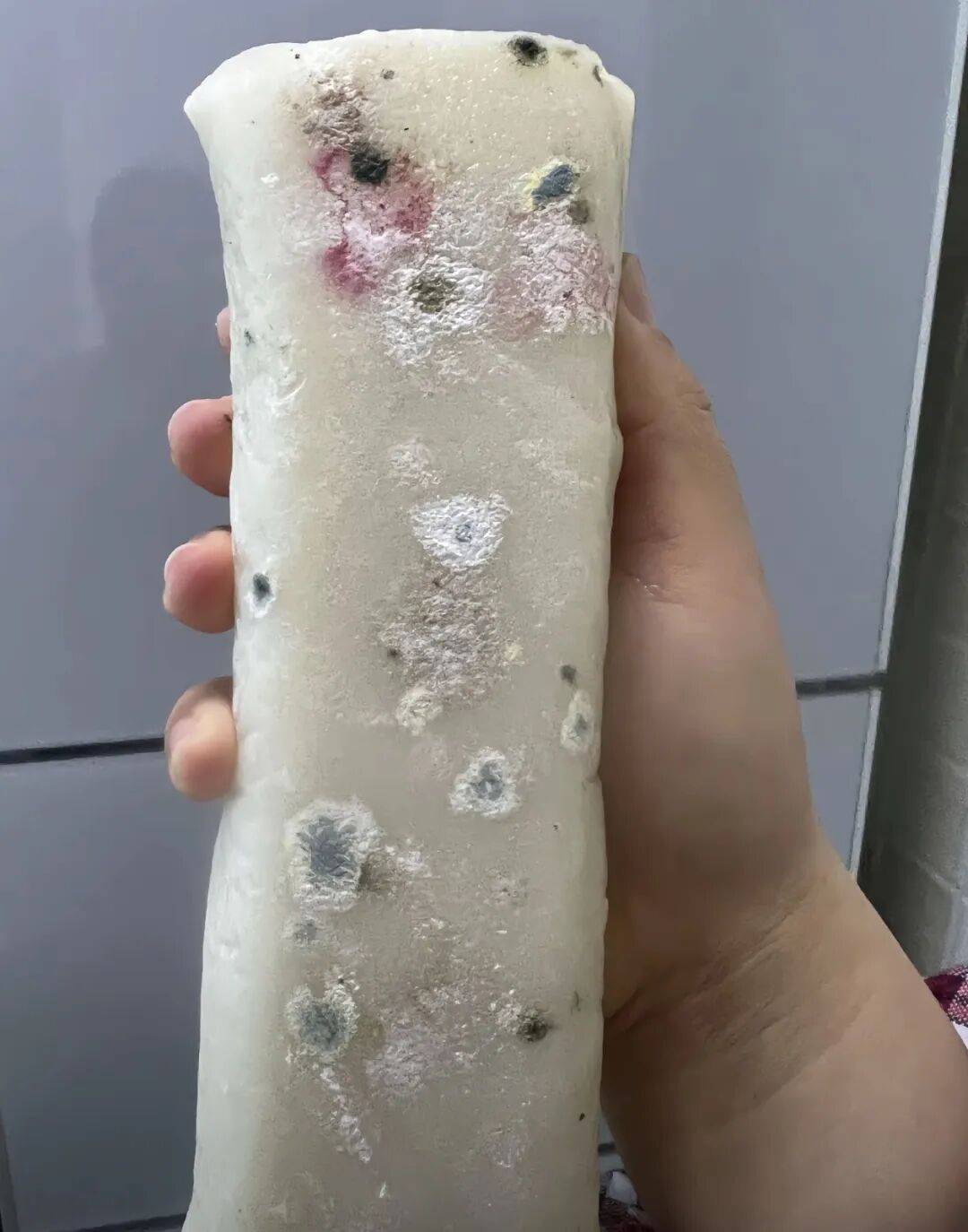 “养年糕”养到发烂发臭<strong></p>
<p>现货上海黄金</strong>，浙江人的噩梦来了