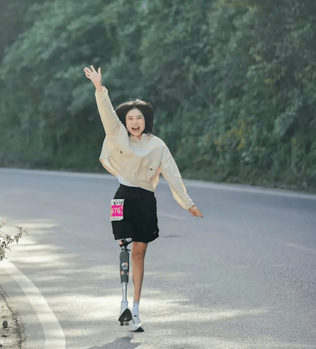 小英雄林浩、“可乐男孩”薛枭、“袖珍女孩”汤星月……18年了<strong></p>
<p>白银现货行情</strong>，汶川地震的幸存少年，你们还好吗？