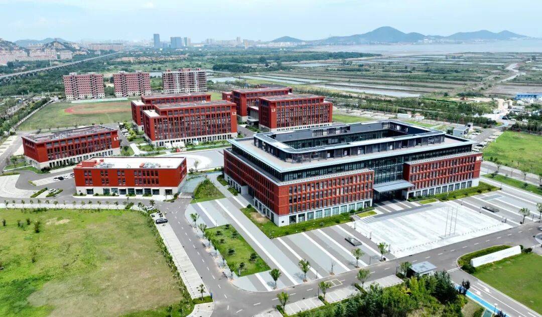 山东省委常委、青岛市委书记曾赞荣:推动科技创新和产业创新深度融合 因地制宜培育发展新质生产力